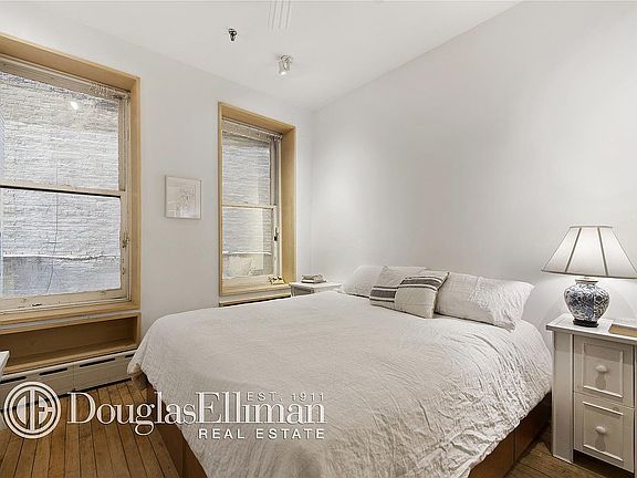 3rd image of 40 Hudson St #2NDFL