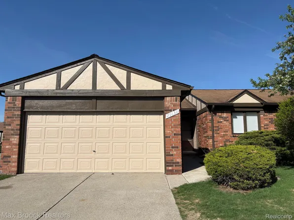 29638 E Sycamore Dr N #40, Warren, MI 48092