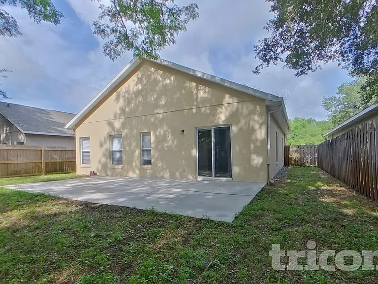 2143 Kaylas Ct — Photo 15