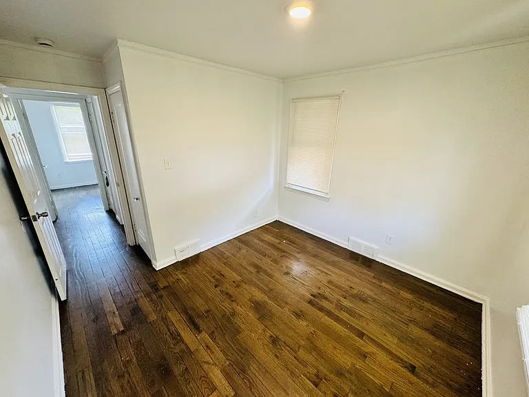 15692 Manning St — Photo 7