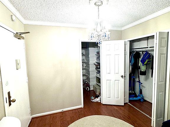 4th image of 3701 S George Mason Dr Unit 2606N