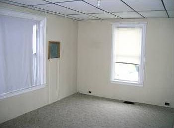 3rd image of 807 W Joliet St