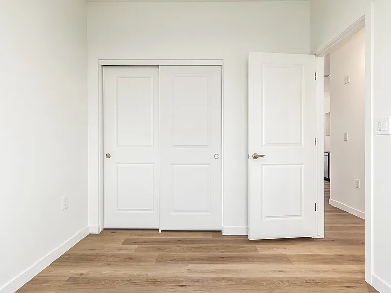 1818 W Earll Dr — Photo 24