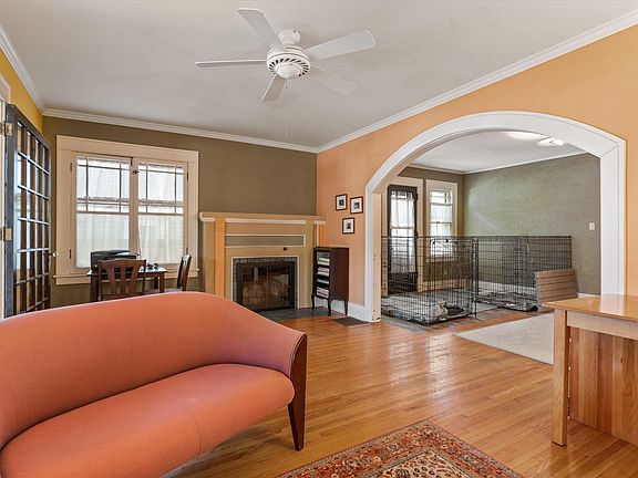 4th image of 212 Marquette Ave