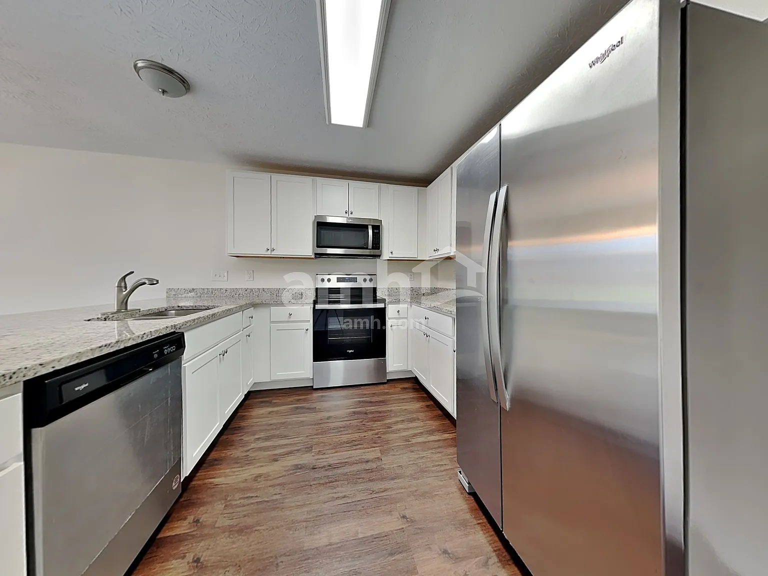 3 bed, 2.0 bath, 1677 sqft, $2,495 — Photo 3