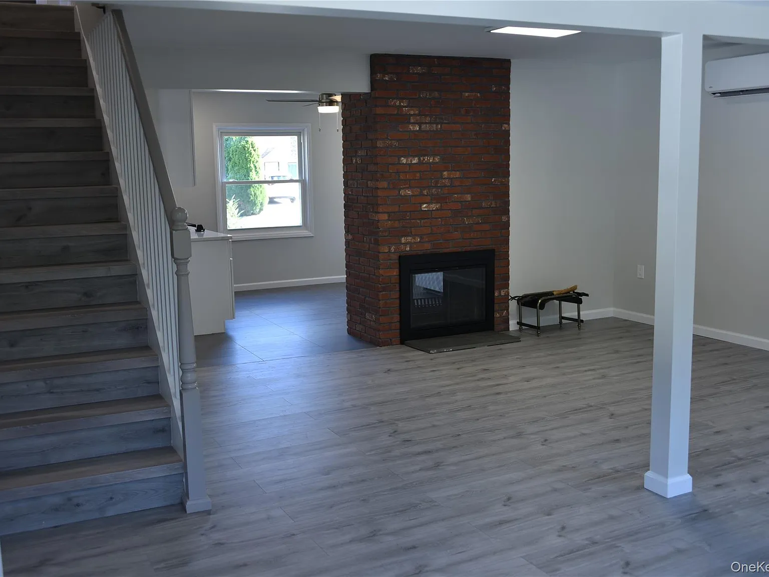 4 bed, 2.0 bath, 1114 sqft, $4,475 — Photo 4