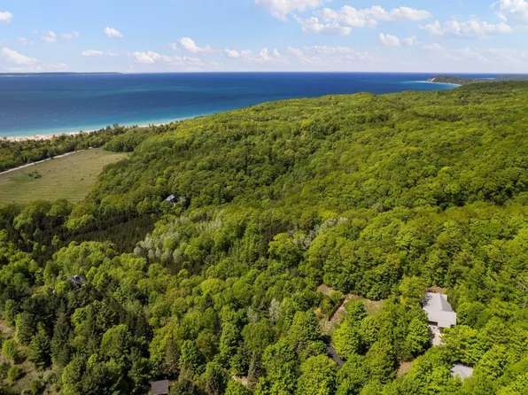 0 E Gousty Knowe Ln, Lake Leelanau, MI 49653