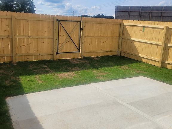 4th image of 2235 Bedell Dr