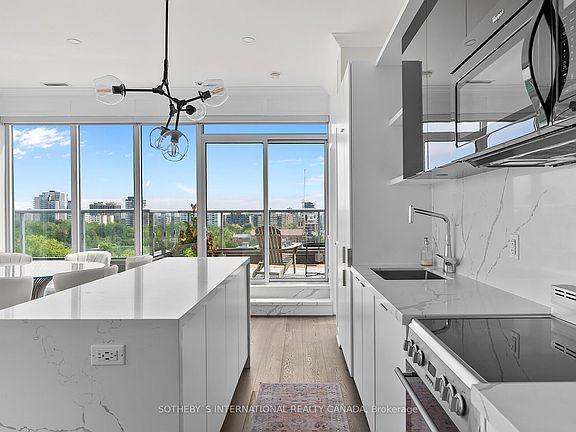 2nd image of 6 Parkwood Ave #901