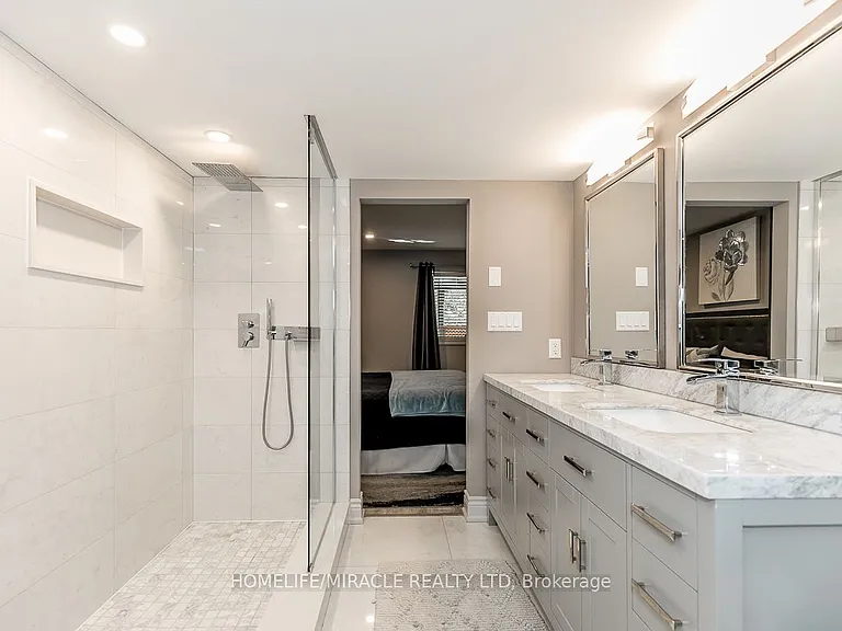 60 Edwards Dr #BASEMENT — Photo 12