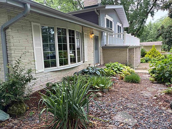 4th image of 4527 E Oak Ln