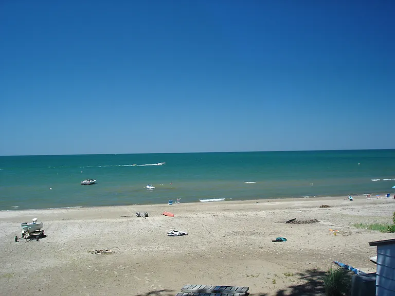 1277 Shore Dr — Photo 3