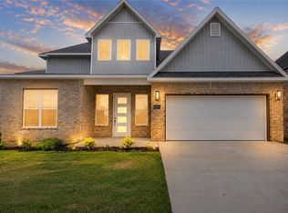 6804 Orange Ave, Bentonville, AR 72713