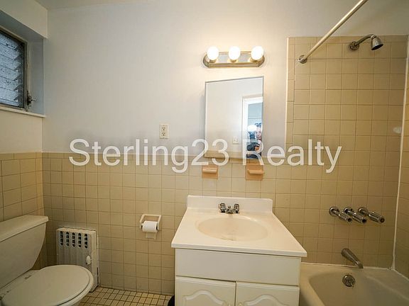 5th image of 26-10 Hoyt Ave S #Ff3