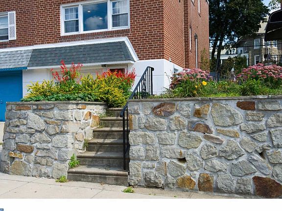 3rd image of 7509 Valley Ave