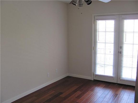 4th image of 4433 N Stanton St APT 407