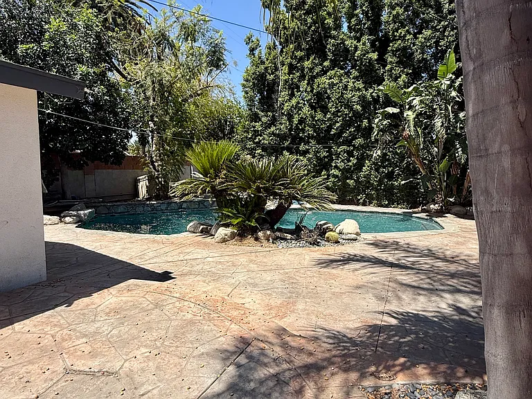 15942 Londelius St — Photo 23