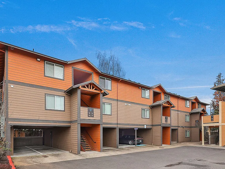 Zachary Park Apartments — Photo 15