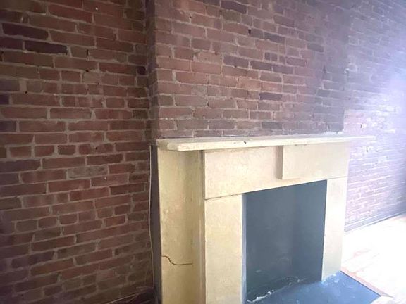 4th image of 519 E 81st St #2A1
