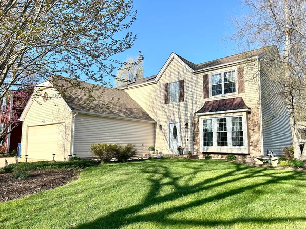 1241 Big Sur Pkwy, Algonquin, IL 60102