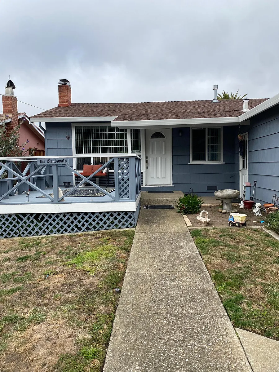 Older photo of front door - 1419 Flores Dr