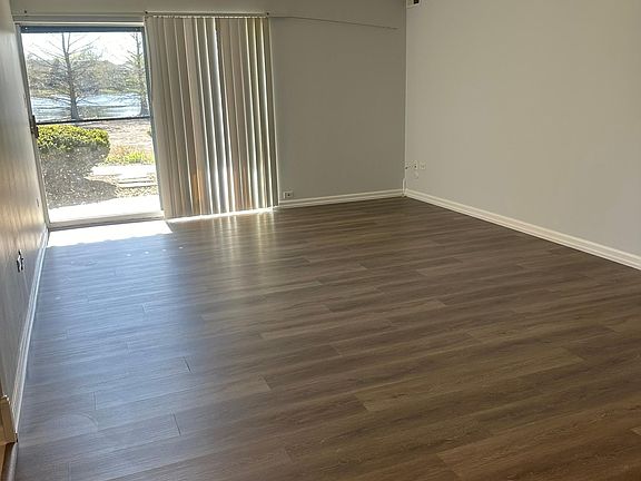 5th image of 6108 Knoll Valley Dr APT 108