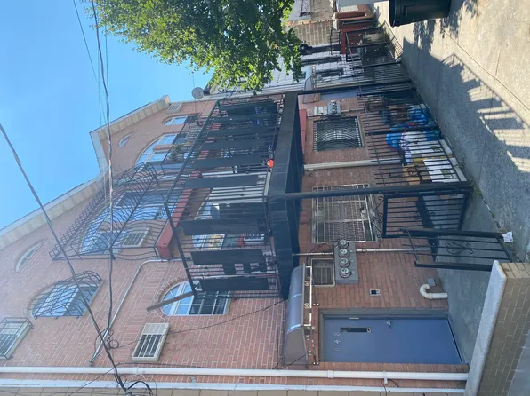 648 Maple St #1A, Brooklyn, NY 11203