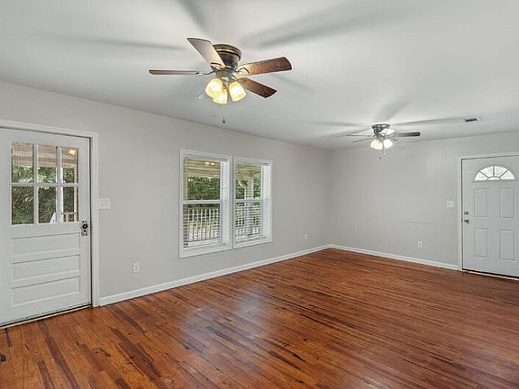 2nd image of 4114 2nd Ave