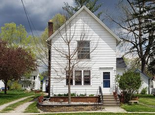 117 Riverside Dr, Manchester, MI 48158