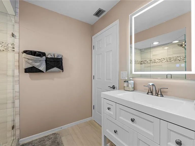 27770 Hacienda East Blvd #207B — Photo 25