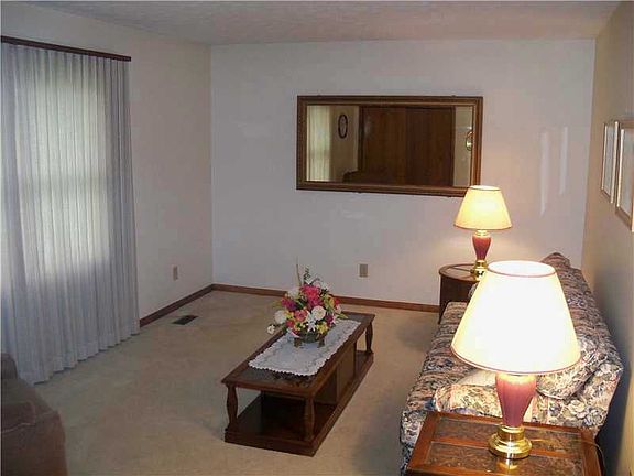 5th image of 3240 S New Jersey St