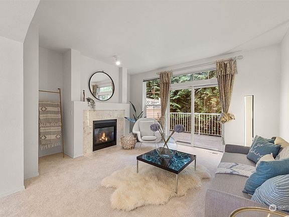 3rd image of 5397 164th Avenue SE #9-2