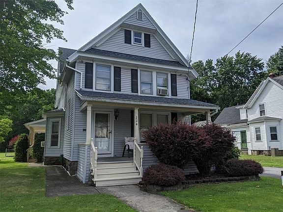 2nd image of 224 Ingersoll St