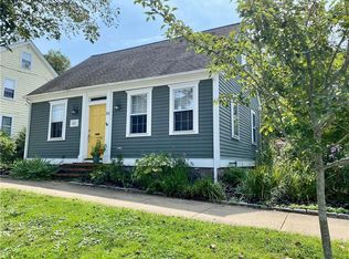 52 Constitution St, Bristol, RI 02809