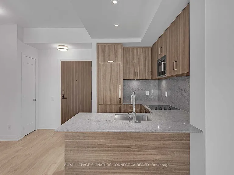 280 Howland Ave #303 — Photo 3
