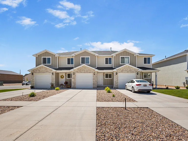 917 N 100 W — Photo 27