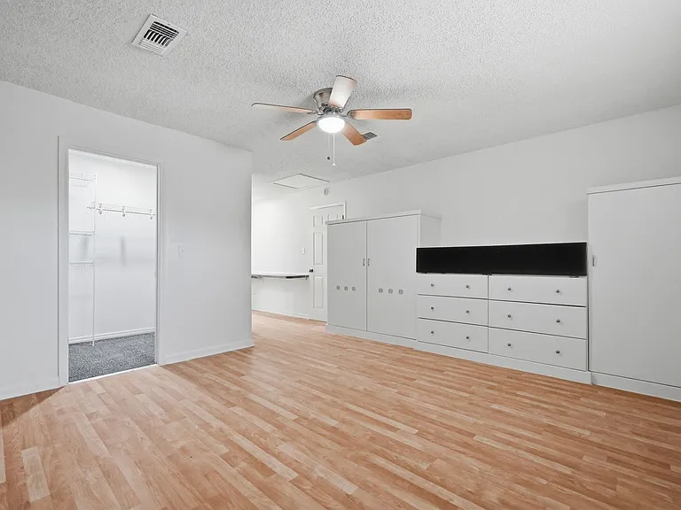 32 Cascabellas St — Photo 29