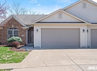 2926 Villa Ct, Bettendorf, IA 52722