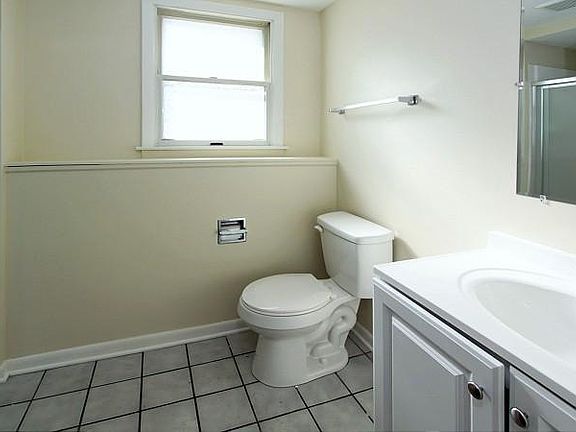 5th image of 5249 Imperial Dr