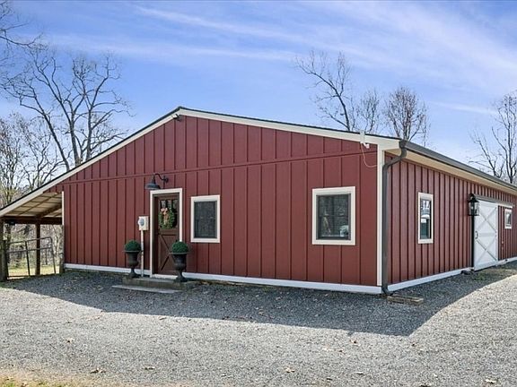 2nd image of 75 Farmersville Rd