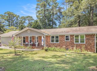92 Robin Hood Dr, Newnan, GA 30263