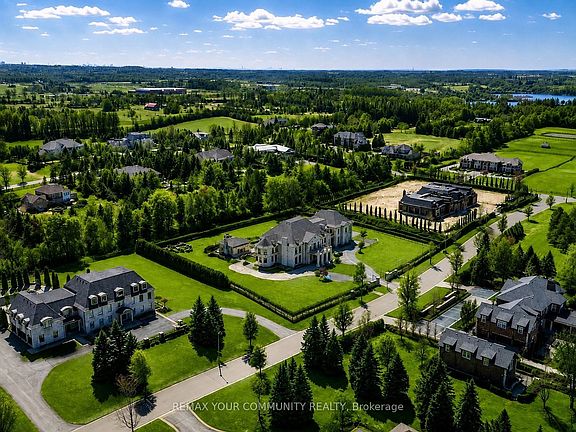 3rd image of 15 Eden Vale Dr
