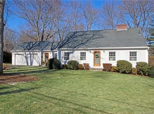 34 Deepwood Rd, Naugatuck, CT 06770