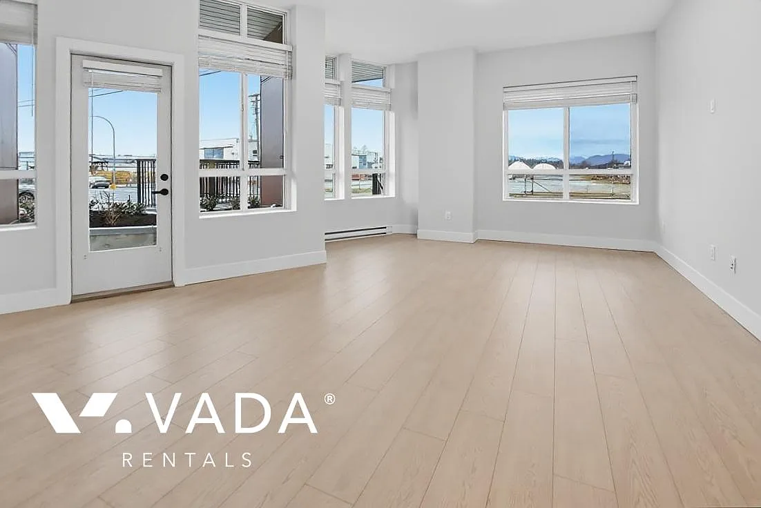 20360 Logan Avenue Langley — Photo 1