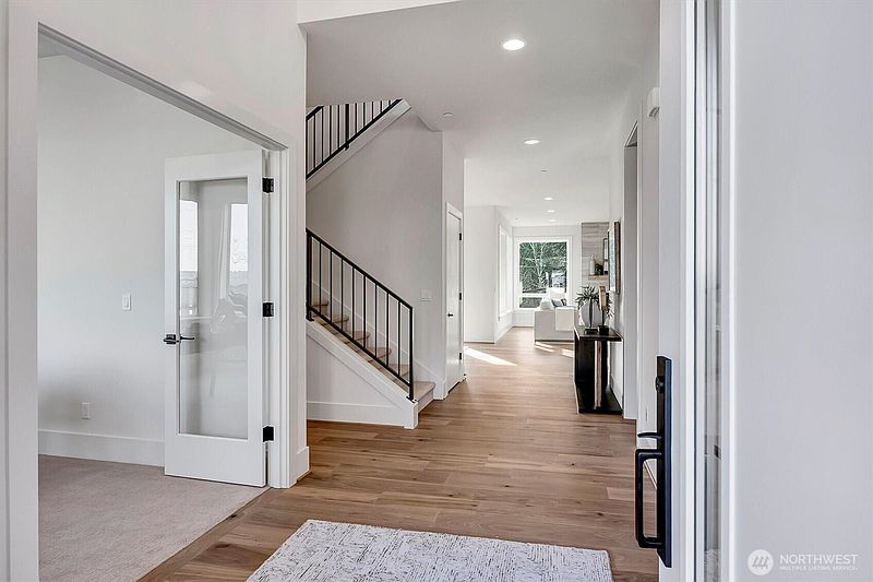 3rd image of 13145 NE 151st Court