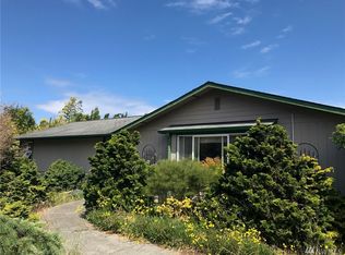 82 Gunn Rd, Port Angeles, WA 98362