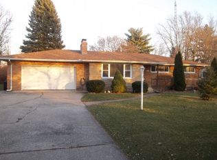 913 Miller Rd, Northwood, OH 43619