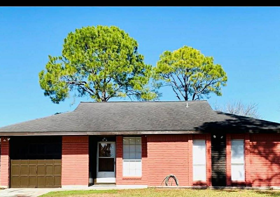 1st image of 10718 Sela Ln