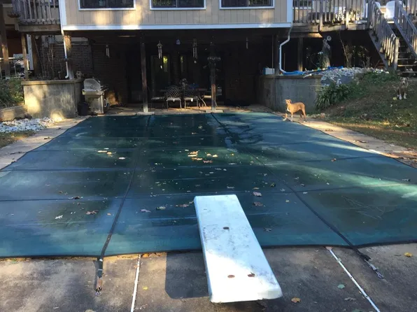 3587 Monarch Ln, Midland, VA 22728