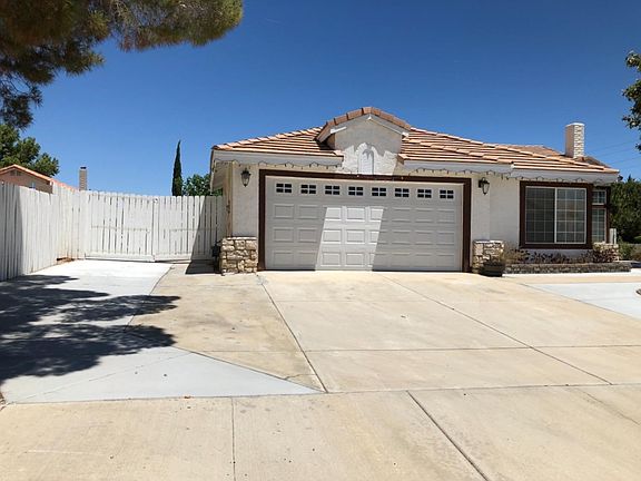 4th image of 13074 San Carlos Ct
